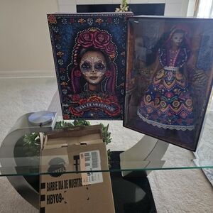 2022 NiB Dia De Muertos Barbie!!